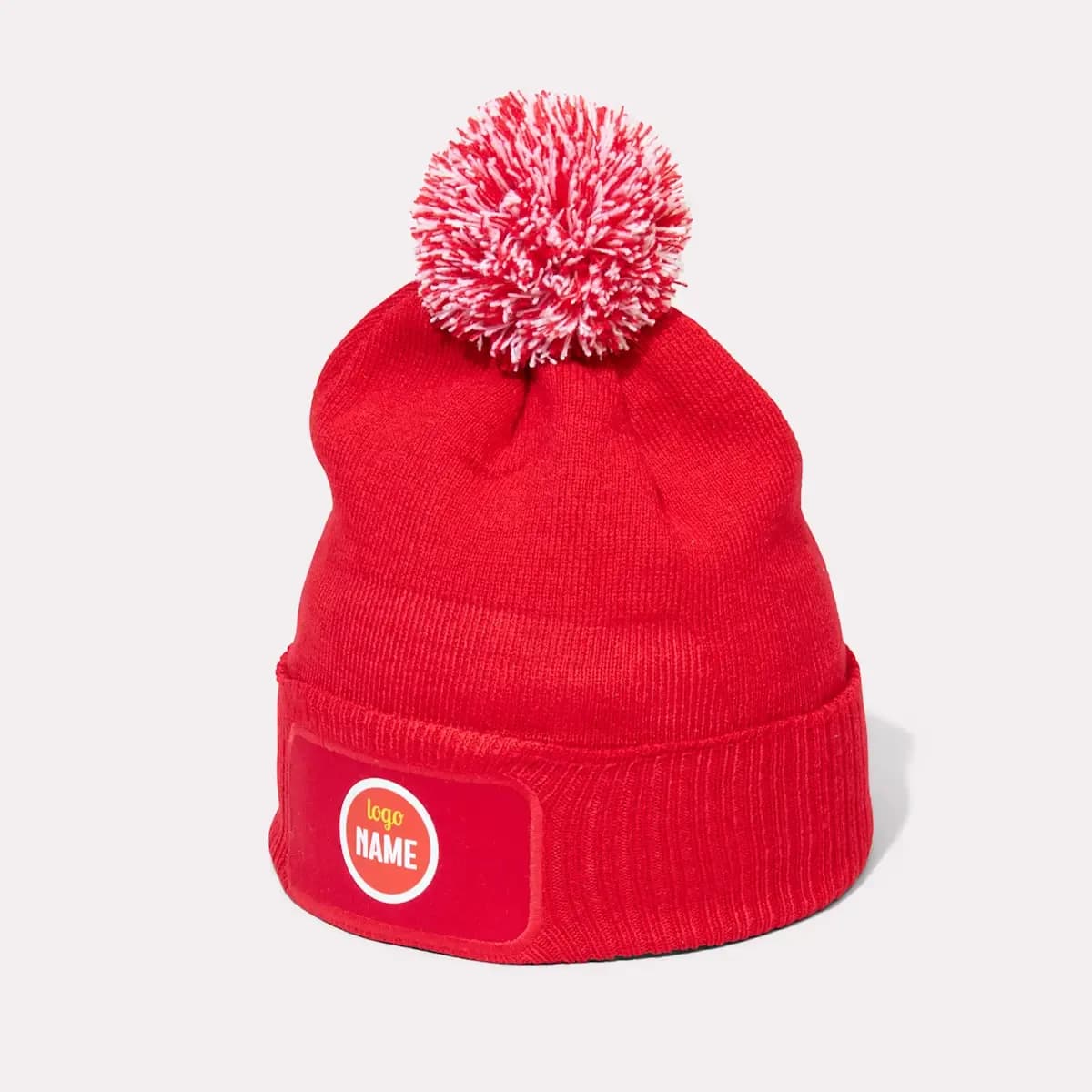 Geborduurde Muts met Pompon en Patch – Personaliseerbaar - productafbeelding 1