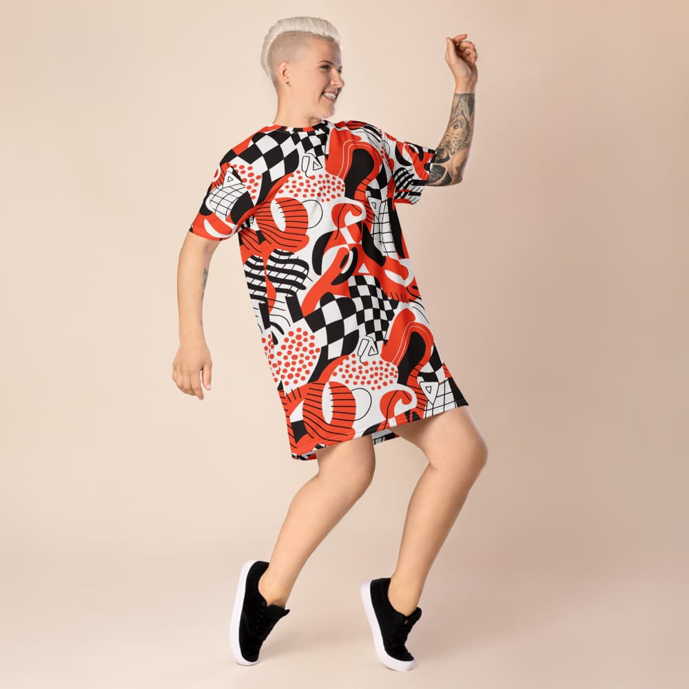 T-Shirt-Kleid mit All-over-Print - productafbeelding 1